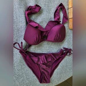 🌟NWOT Purple Two Piece Swimsuit Ruffle Top With Tie Side Bottoms Size Medium🌟
